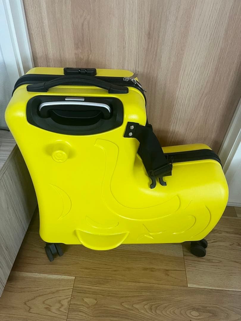 Noricco 乗れるスーツケース Mサイズ レモンイエローマット