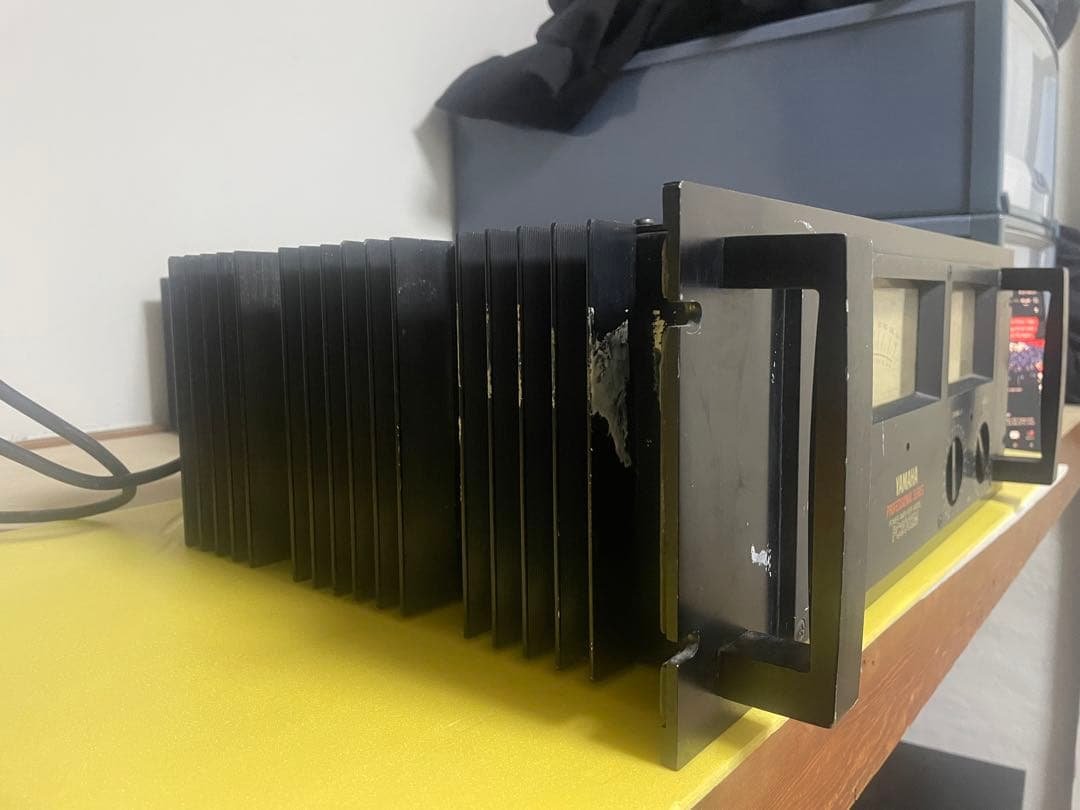 T*N様 YAMAHA PC2002M ヤマハ　業務用パワーアンプ　 (2)