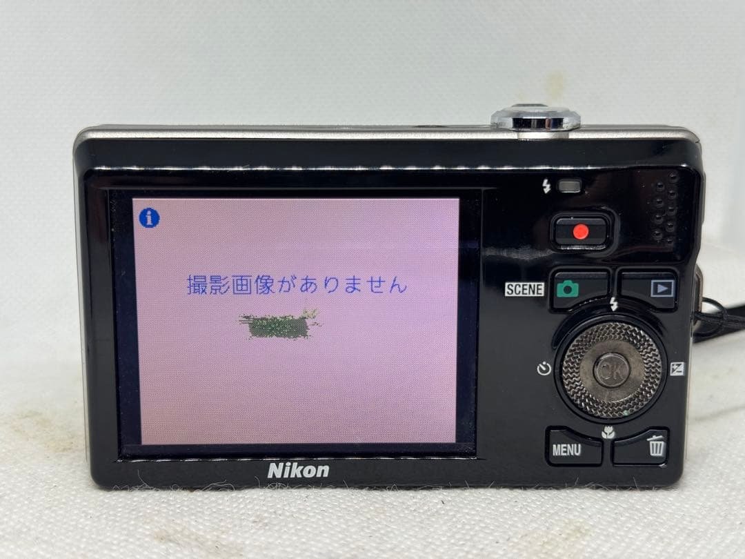 Nikon COOLPIX S6000 シルバー