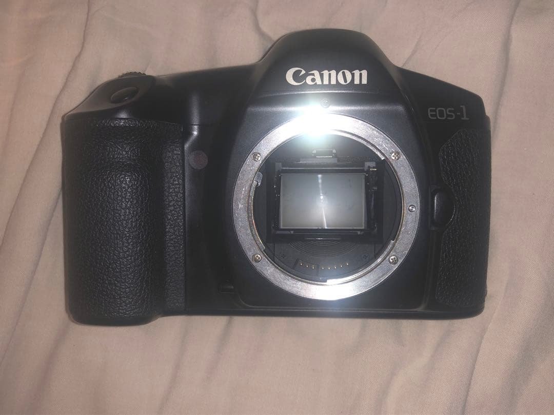 Canon EOS-1 フィルムカメラ