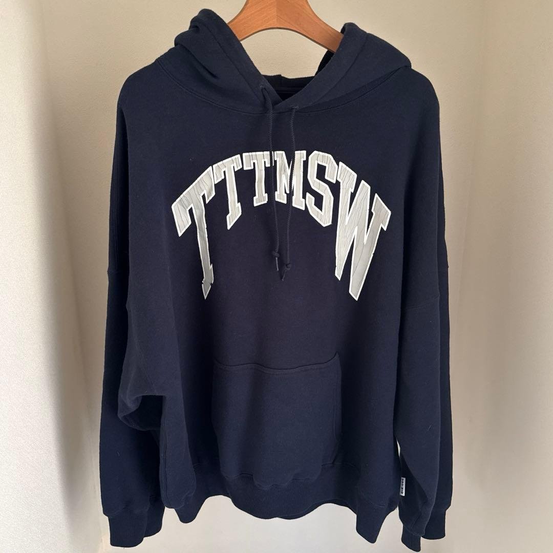 TTTMSW college LOGO hoodie Mサイズ ネイビー