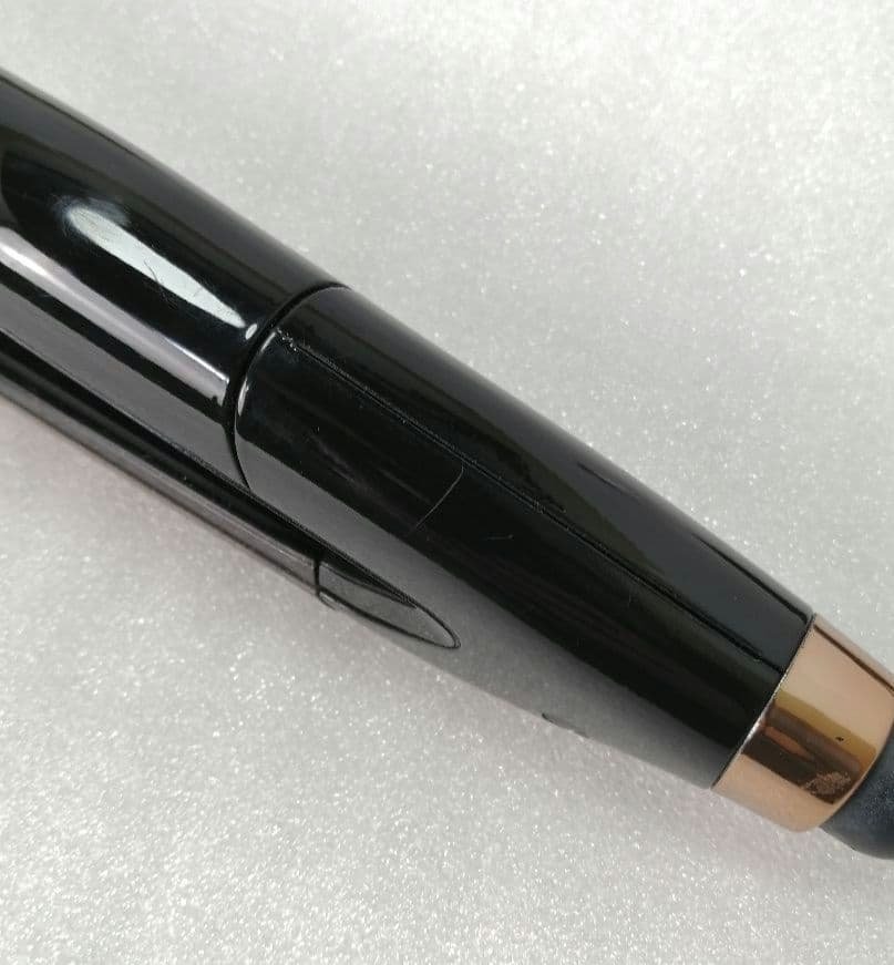 ヘアビューロン　4D Plus　ストレートヘアアイロン　リュミエリーナ　63