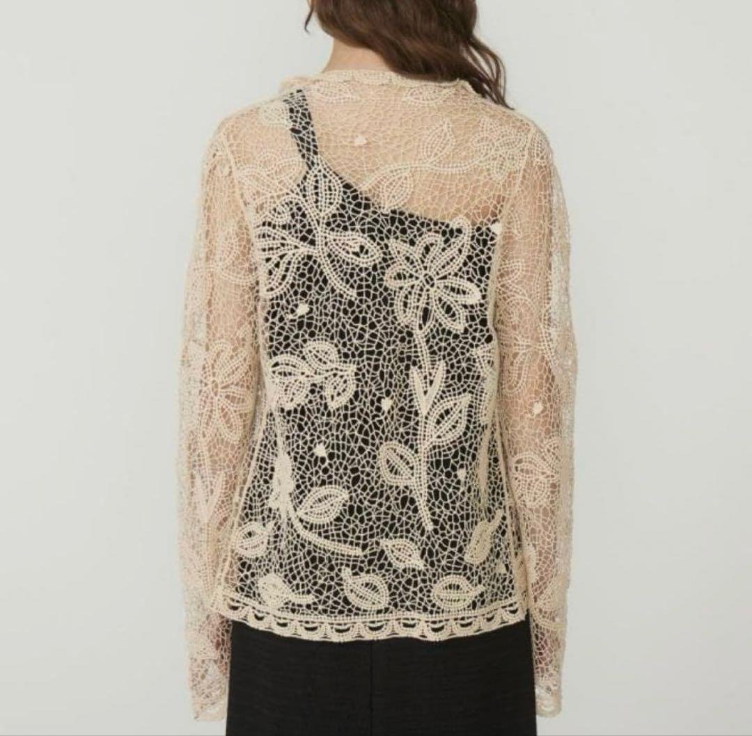 【新品同様✨】eaphi EMBROIDERY LACE BLOUSE