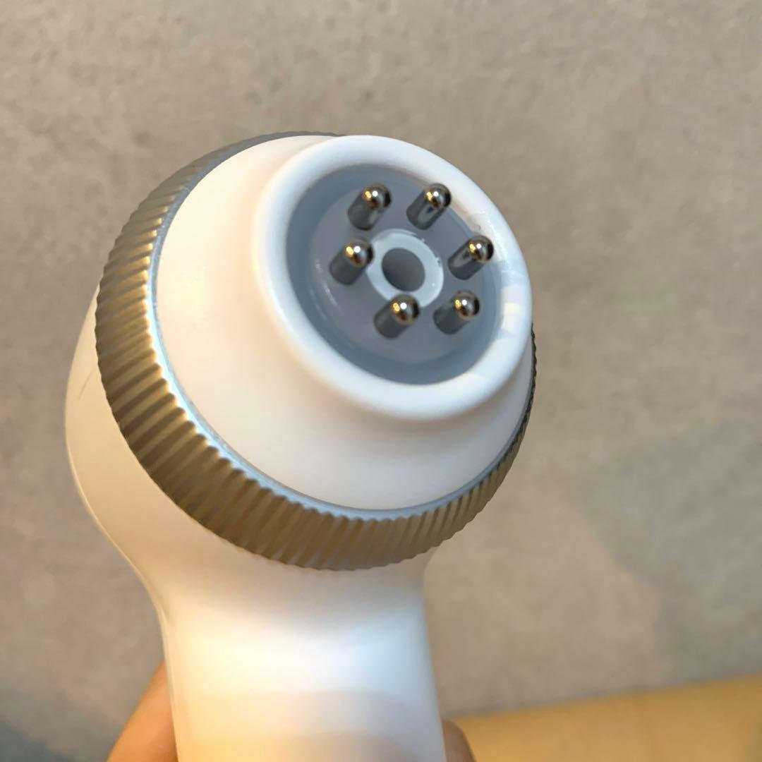 medicube AGE-Rウルトラチューン40.68 / 美顔器　11月購入