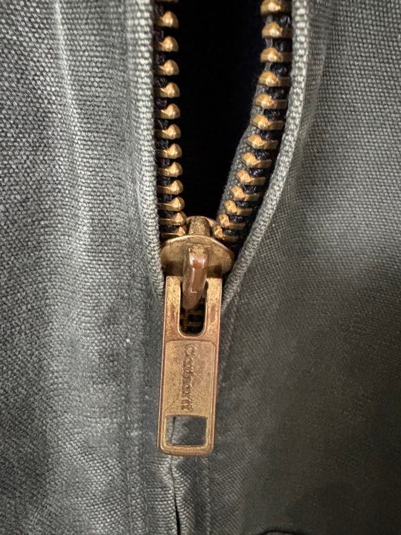 Carhartt アクティブジャケット　J130 MOS