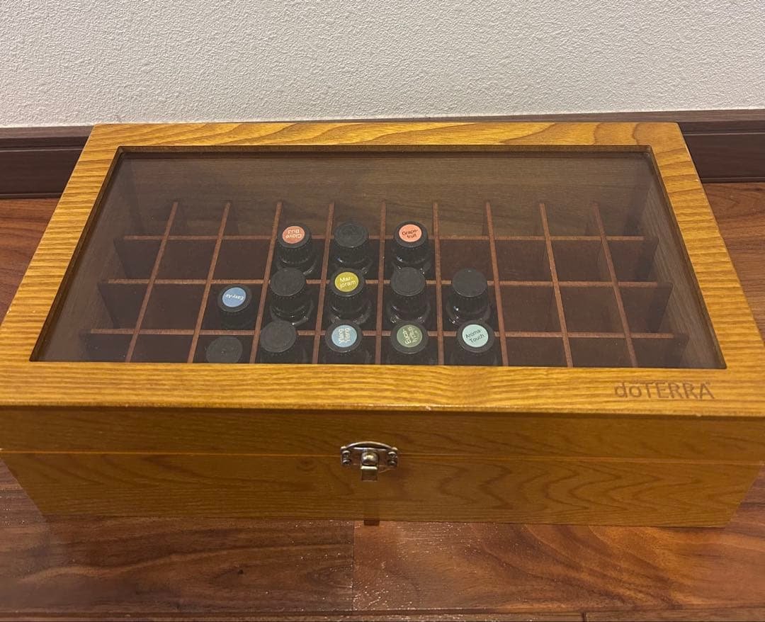doTERRA エッセンシャルオイル収納ボックス