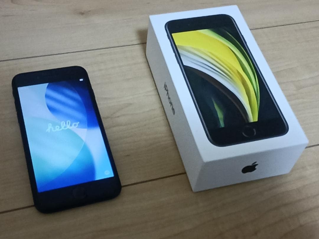 【バッテリー交換済】Apple iPhone SE (第2世代) ブラック 本体