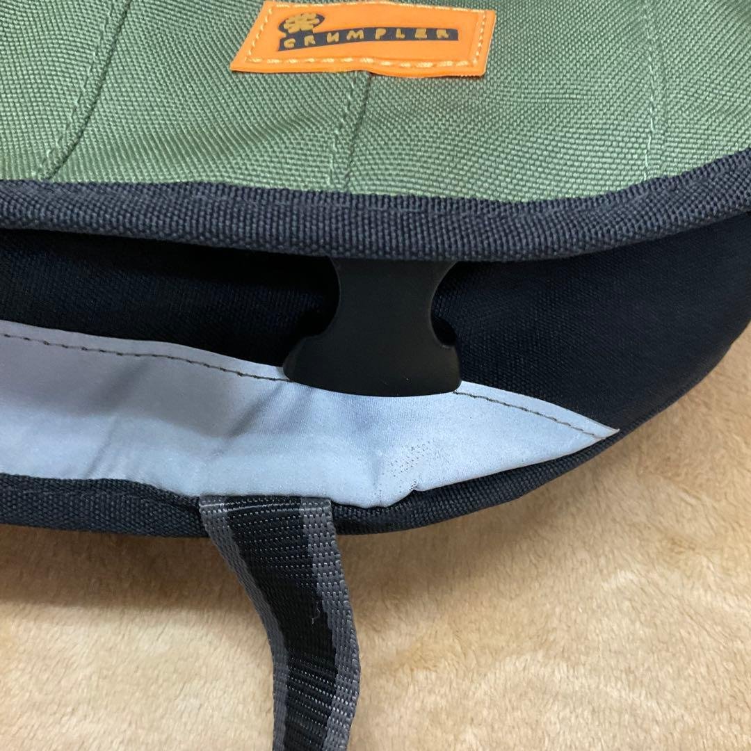 美品　クランプラー CRUMPLER メッセンジャーバッグ グリーン