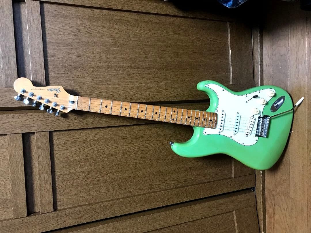 フェンダージャパン ストラト サーフグリーン