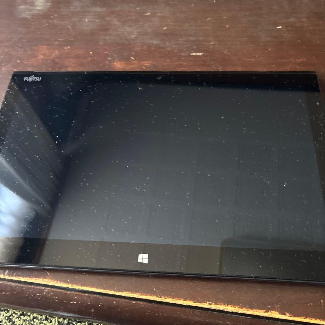 富士通 Windowsタブレット 本体　128gb