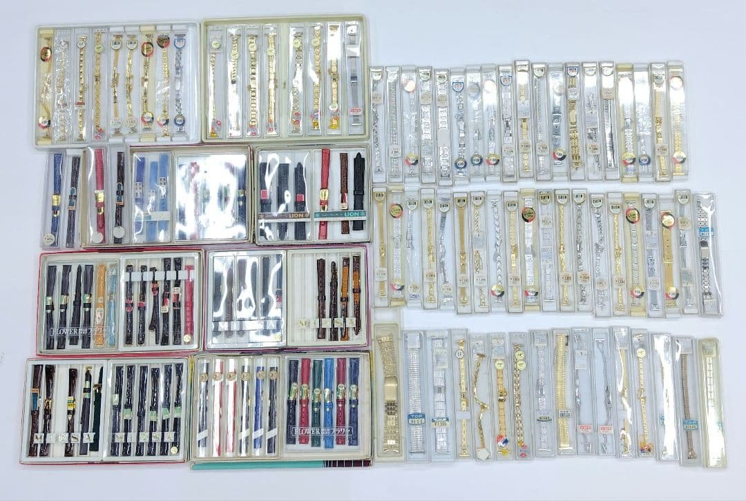 メンズ、レディース腕時計用ベルト未使用134本セット