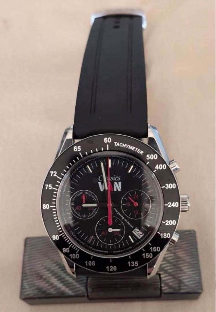 VAN シリアルナンバー付き腕時計　説明書　缶ケース付き