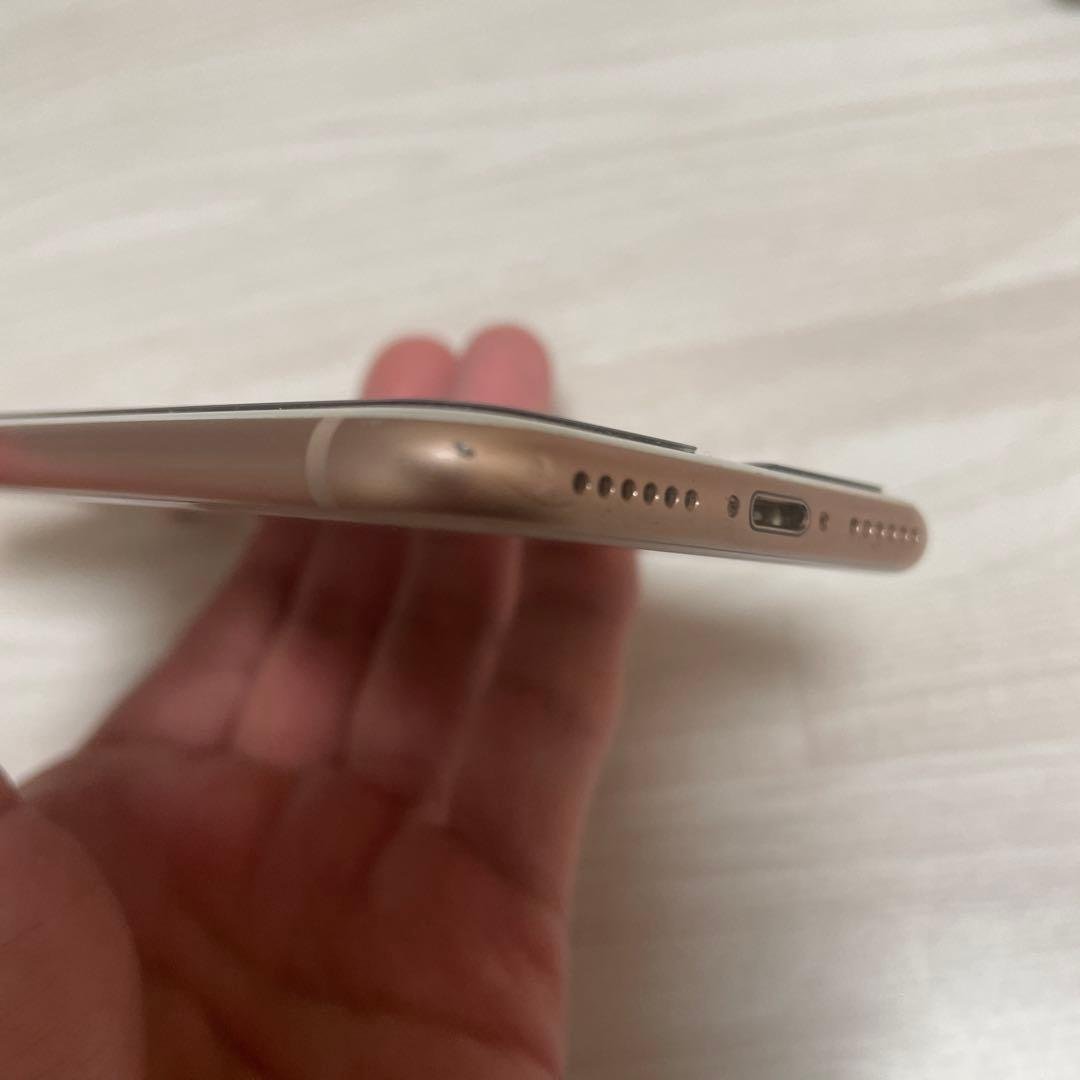 iPhone8 本体 ゴールド 最大容量90%