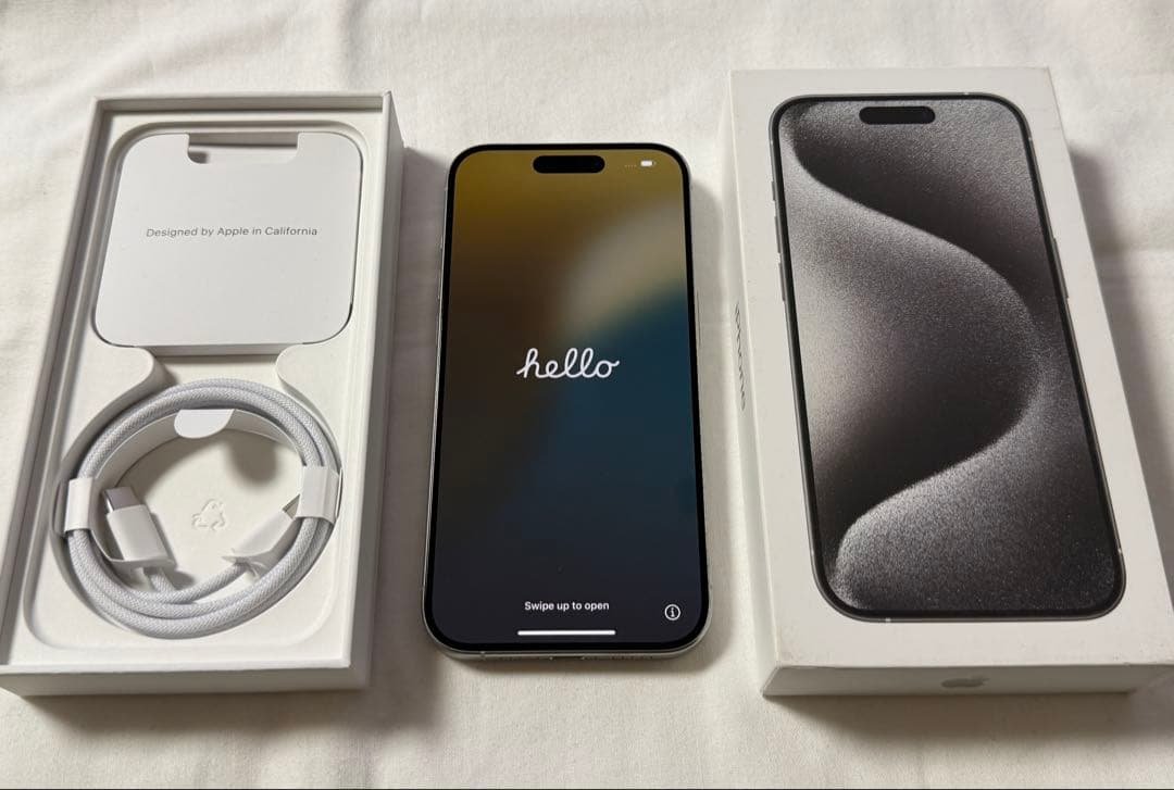 カナダ版 iPhone15 Pro 256GB ホワイトチタニウム 技適あり