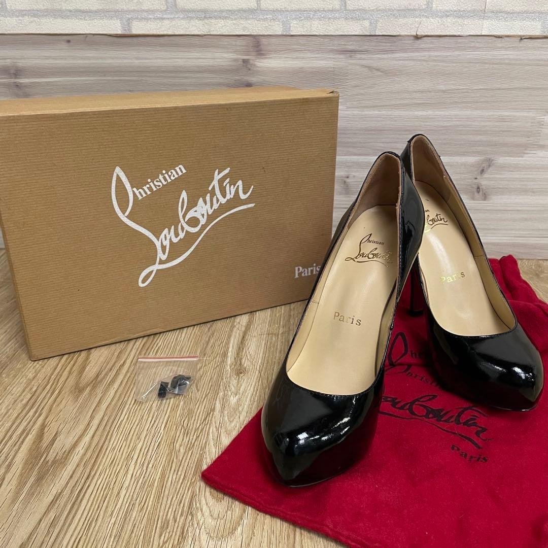 美品＊Christian Louboutin ラウンドトゥ ハイヒール　パンプス
