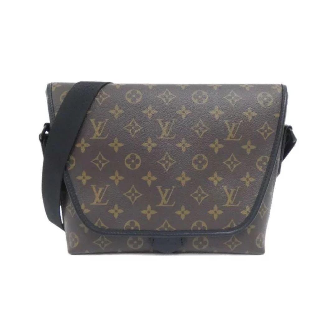 カ*シ様 ルイヴィトン マグネティックメッセンジャー M45557