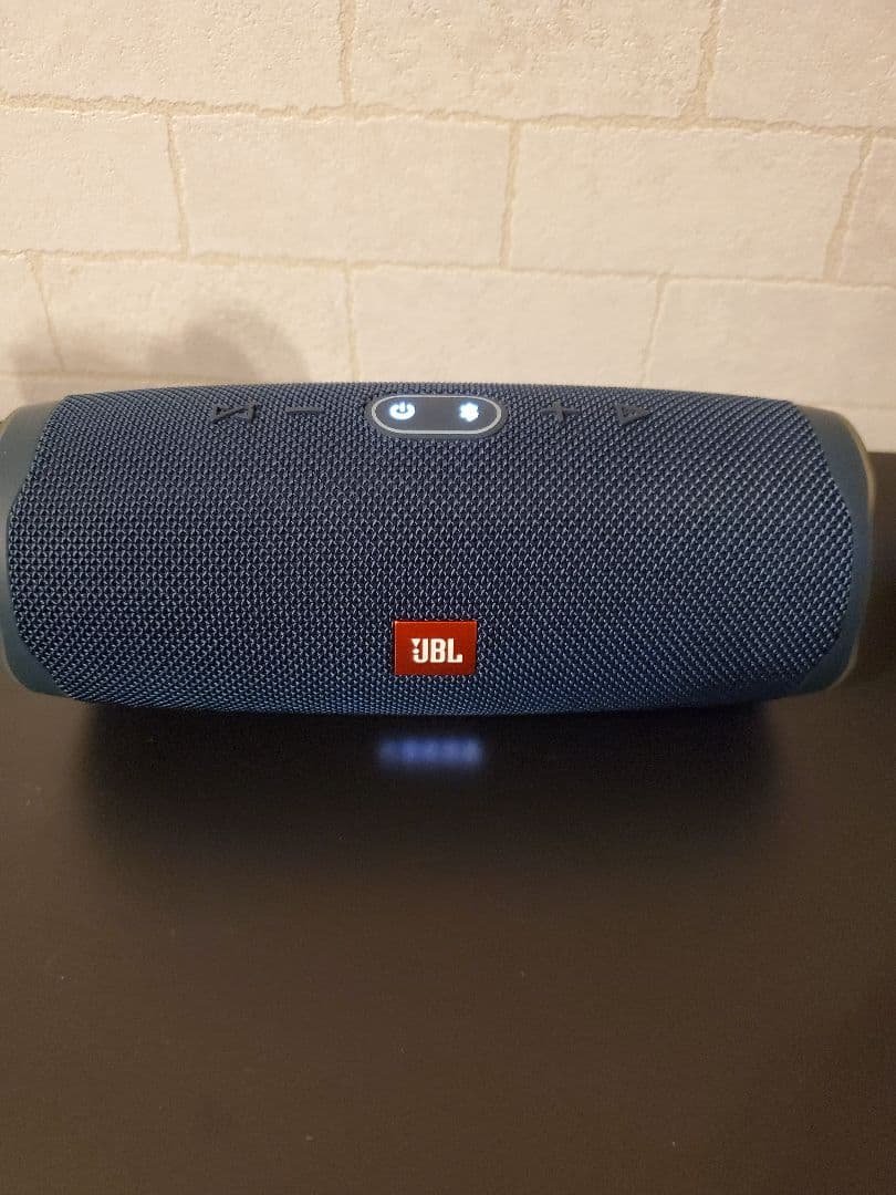 【動作確認済・美品】JBL charge4 高音質 重低音 ワイヤレススピーカー