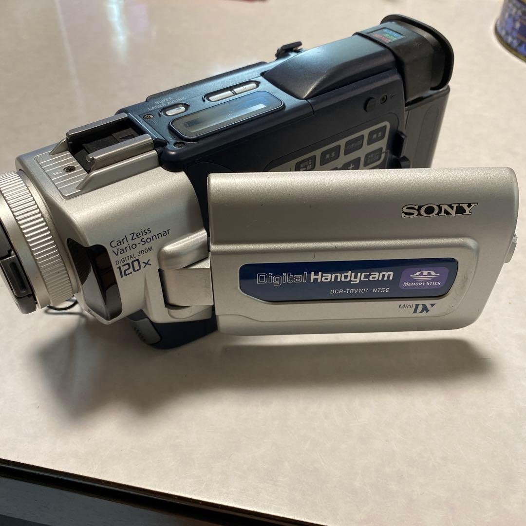 SONY miniDV HANDYCAM DCR-TRV107 ③