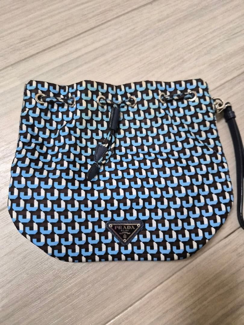 PRADA 青黒パターン 巾着型ショルダーバッグ