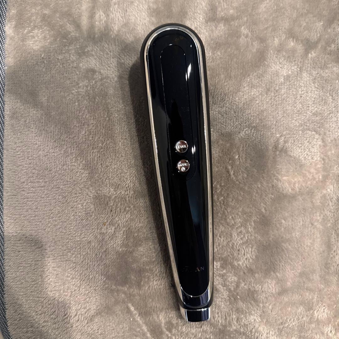 キャビスパ360ブラック 美顔器 スリムデザイン