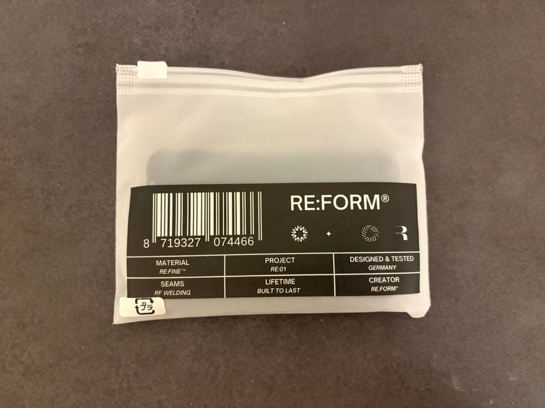 【美品】RE:FORM® RE:01 ミニマリストウォレット 財布