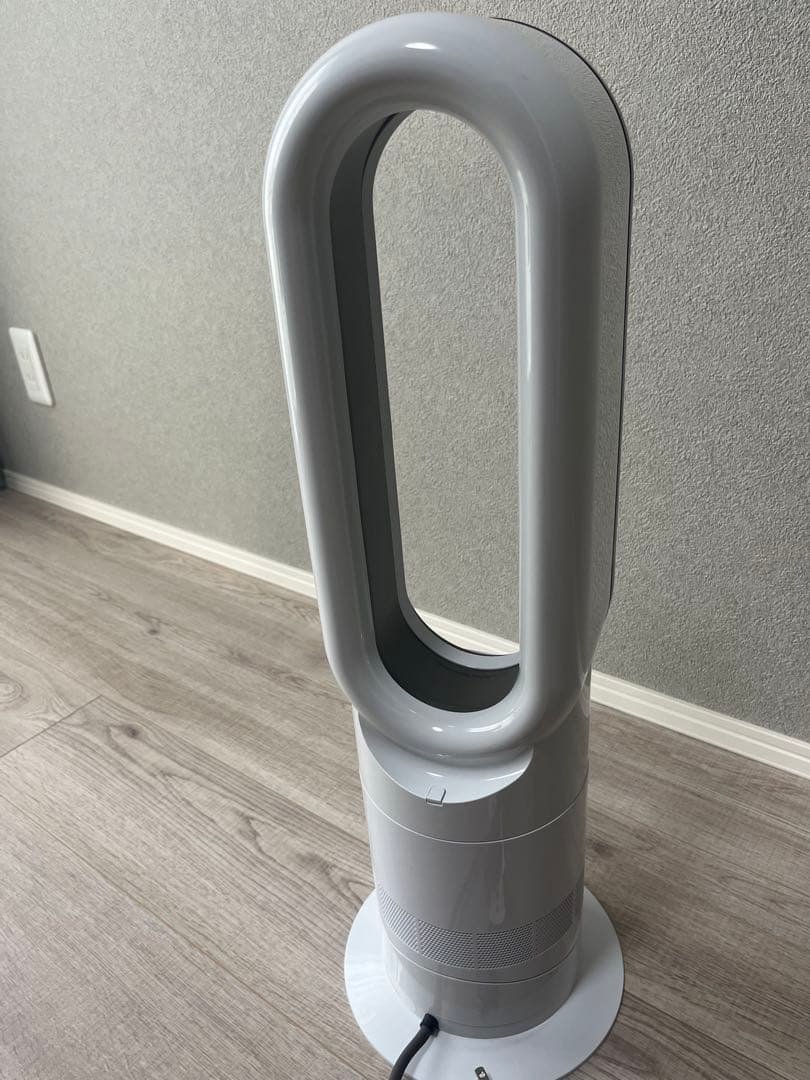 【美品】2024年製　dyson ダイソン　AM09 hot+cool
