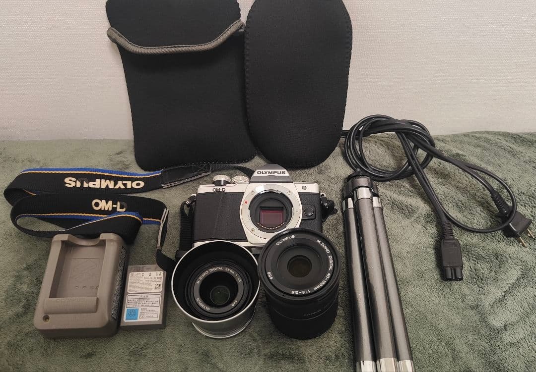 OLYMPUS OM-D E-M10 Mark ⅱ ミラーレス 本体