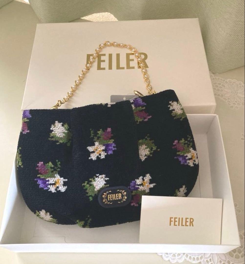 FEILERナイツドリーム　パールチェーン付ハンドバッグ