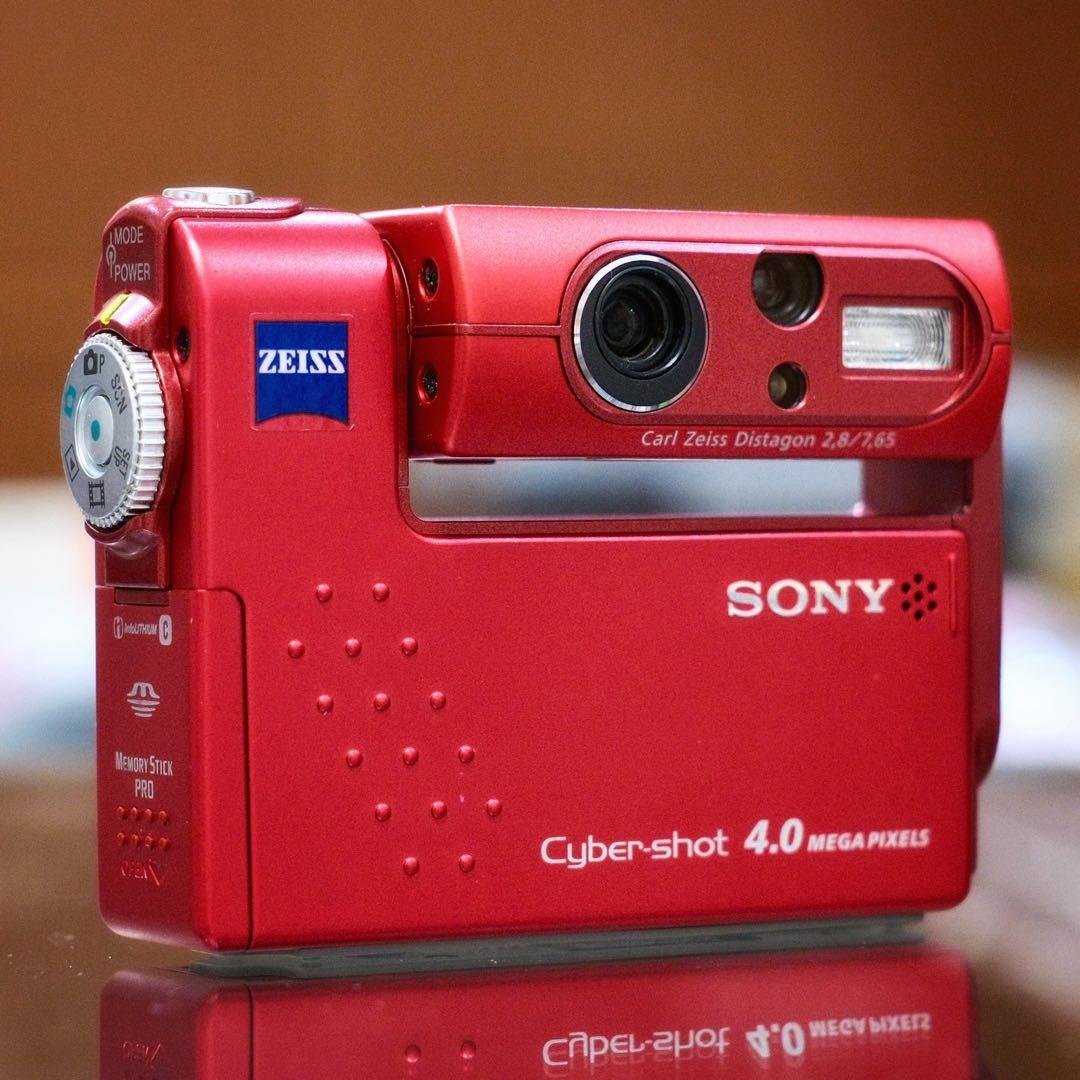 極美品！動作品 平成レトロ SONY Cyber−Shot DSC-F77A 赤