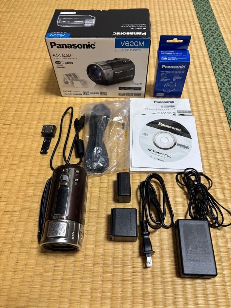 【SD付き】Panasonic HC-V620M ビデオカメラ　バッテリー2個