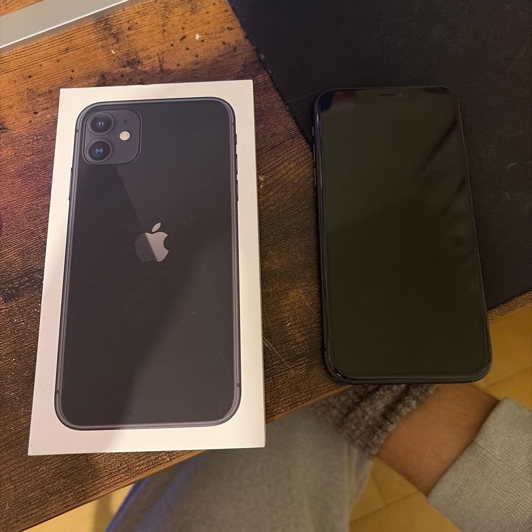 Apple iPhone 11 ブラック 本体64gb