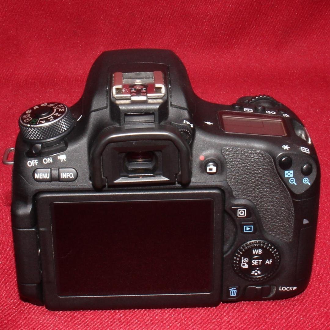 ✨Wi-Fi搭載機種✨Canon EOS 8000D 超望遠レンズセット✨
