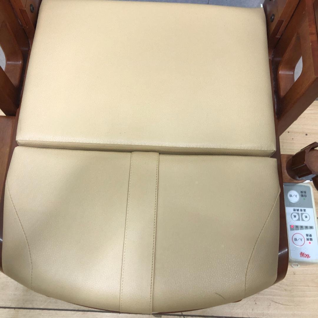 エミリー【暖房便座】自動快適脱臭　家具調トイレセレクトR 250525-1