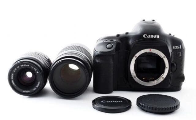 動作良好・レンズ付★人気のcanonカメラ★ EOS-1 V ボディ＋レンズ２本