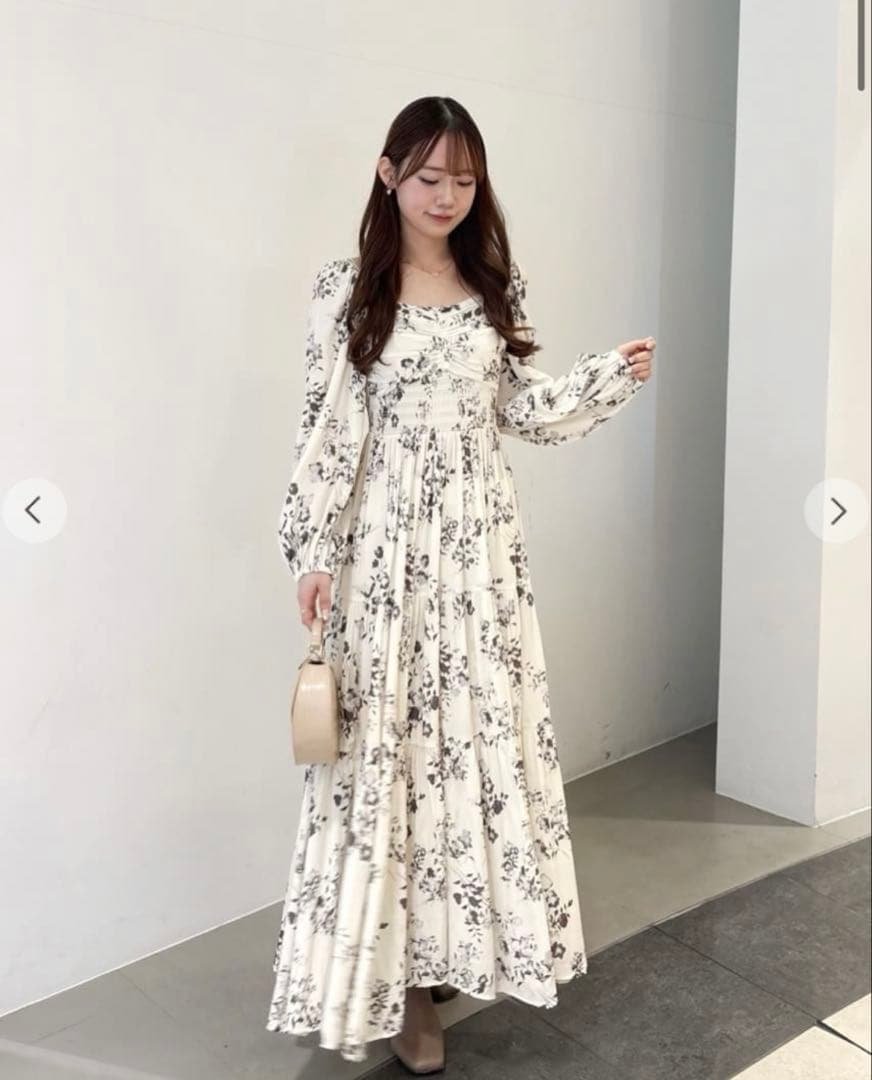 COCO DEAL シャーリングティアードフラワーワンピース