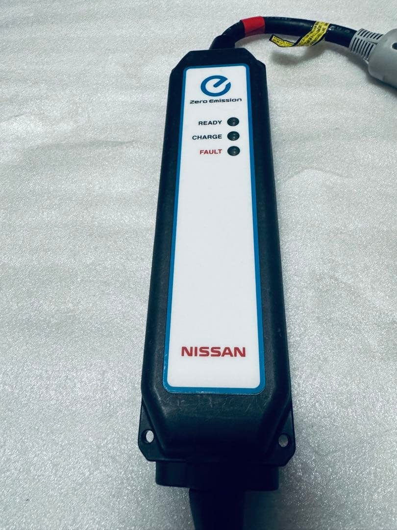 日産リーフ充電ケーブル 3NK5E 039