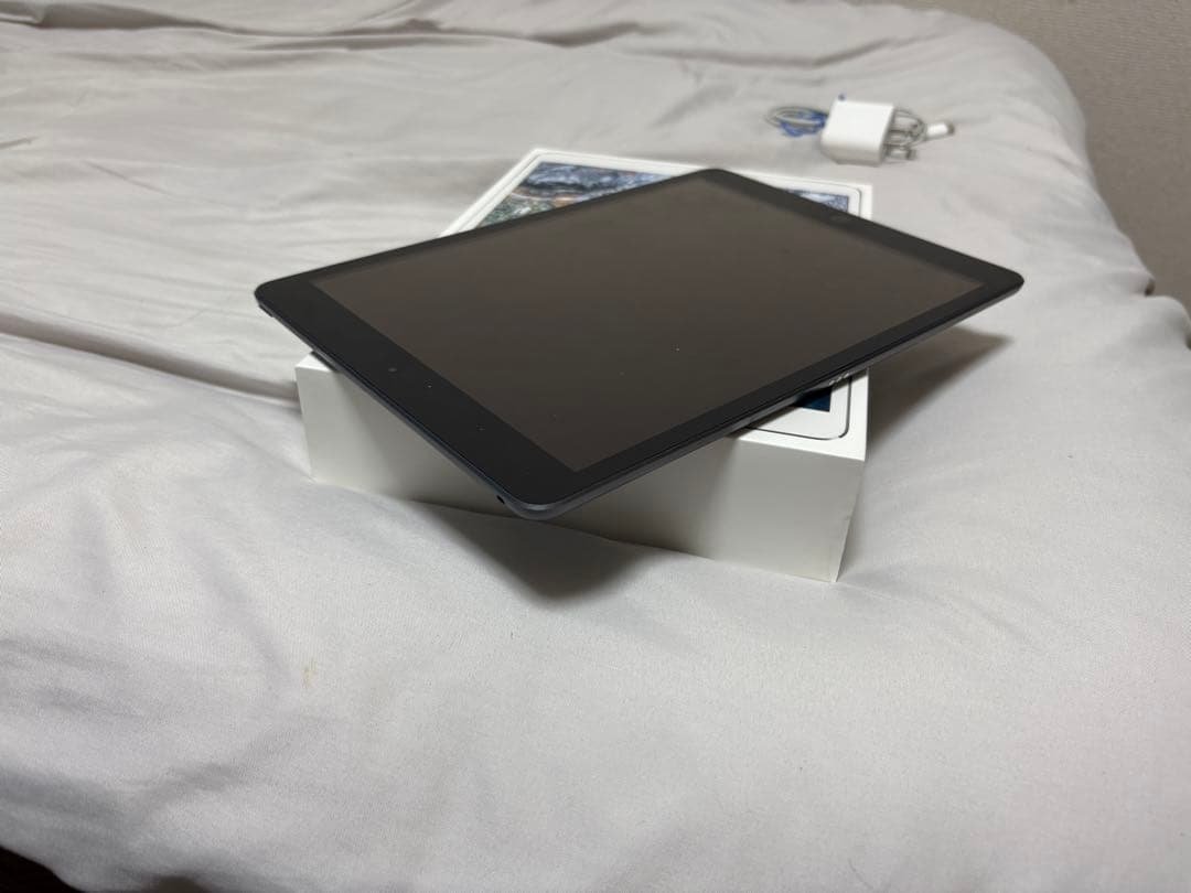 Apple ipad 第8世代 32GB バテッリー容量90%