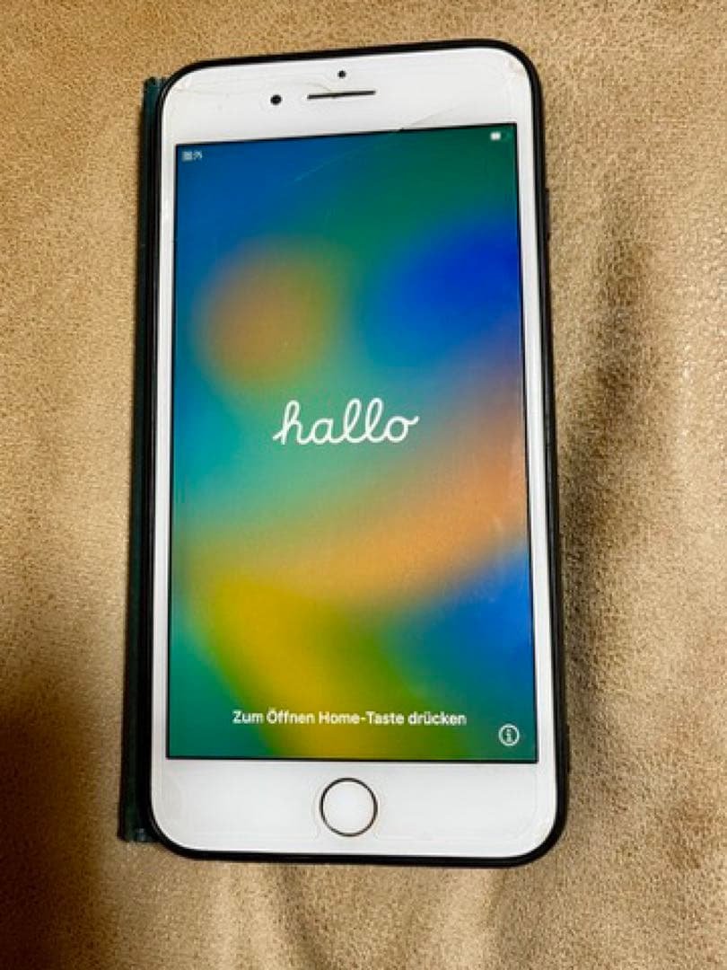 スマートフォン本体 iPhone 8 Plus (MQ9P2J/A)