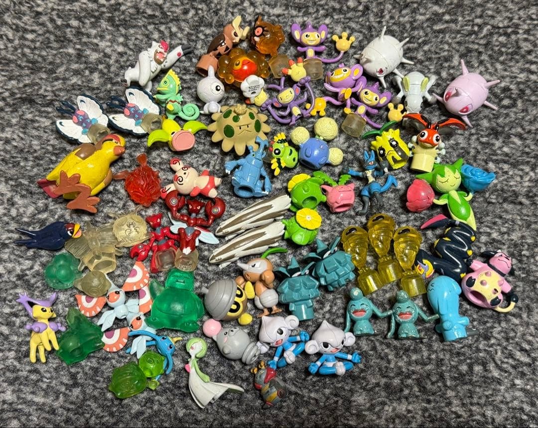 森に生息系ポケモンフィギュア50体以上まとめ売り