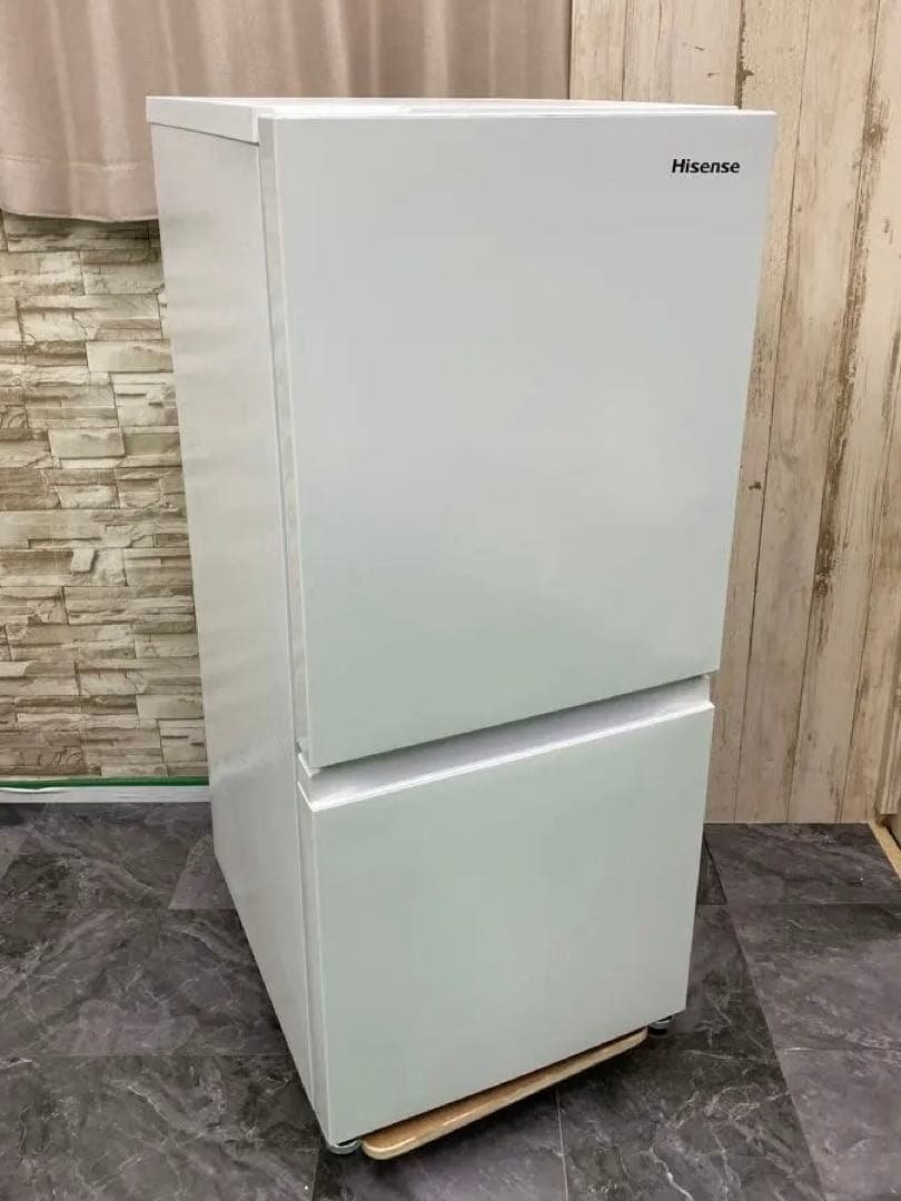 【高年式・美品】　ハイセンス　冷凍冷蔵庫 HR-D140KW 25年製