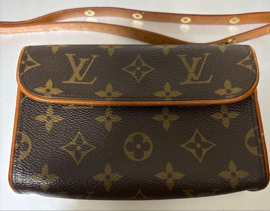 Louis Vuitton モノグラムポシェットフロランティーヌ ベルト付き