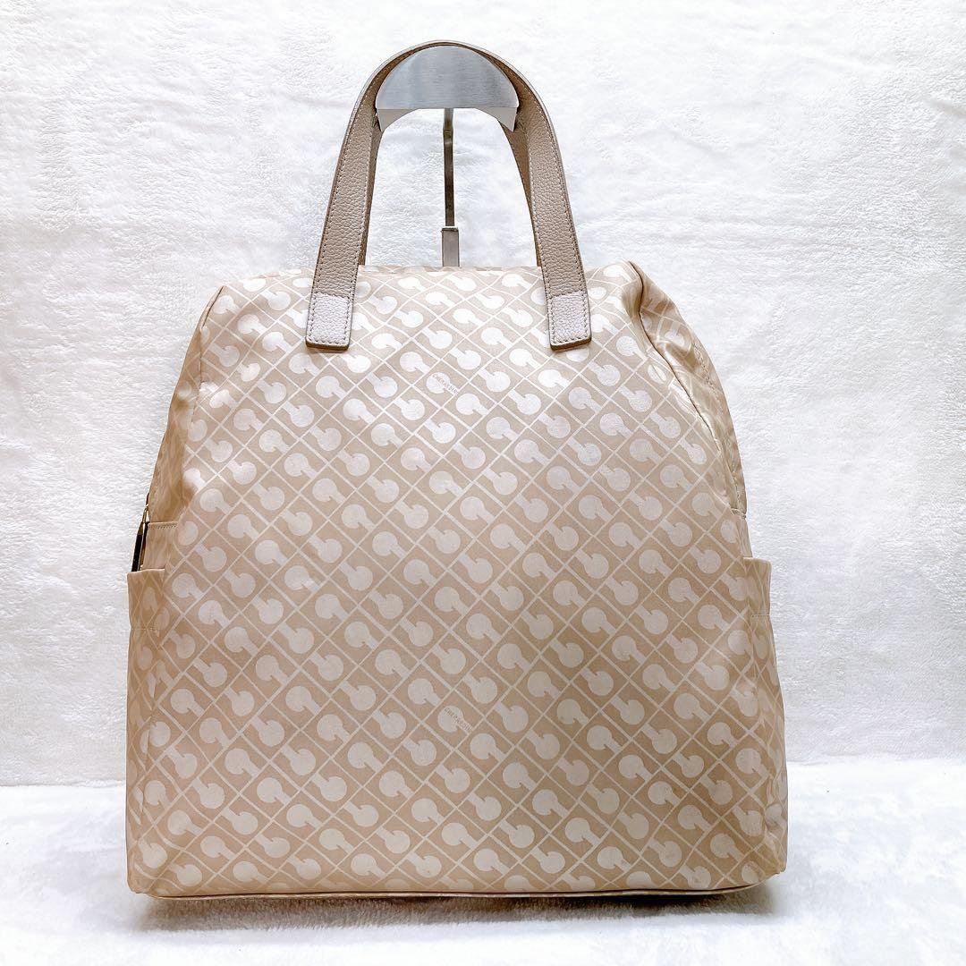 ✨美品✨ゲラルディーニ 2way リュック ハンドバッグ ベージュ 総柄 軽量