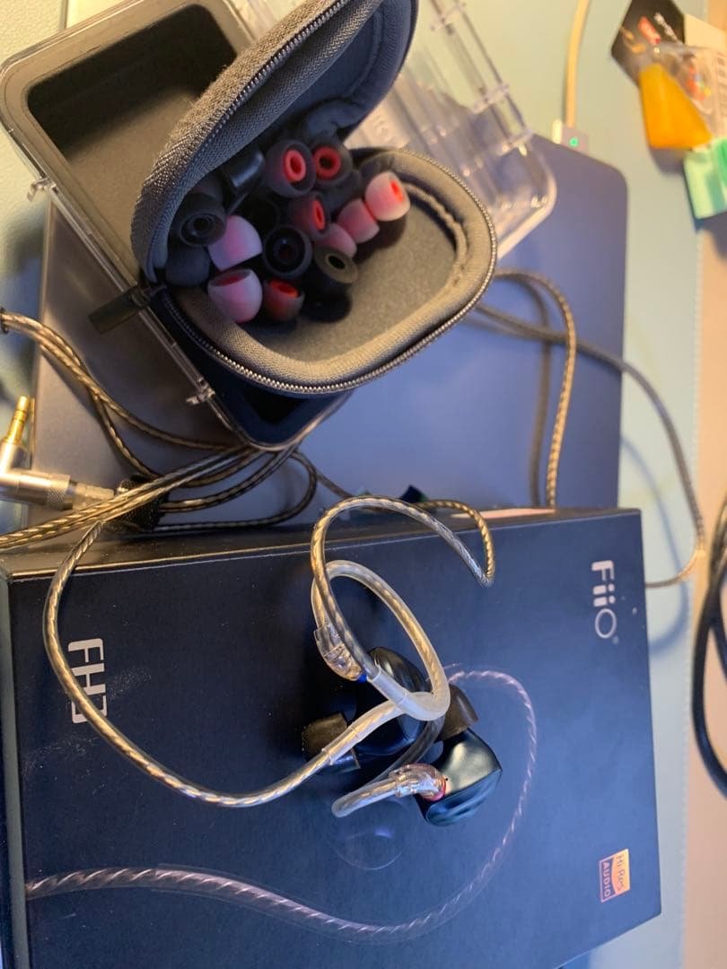 FiiO FH3 有線イヤホン ハイレゾ対応