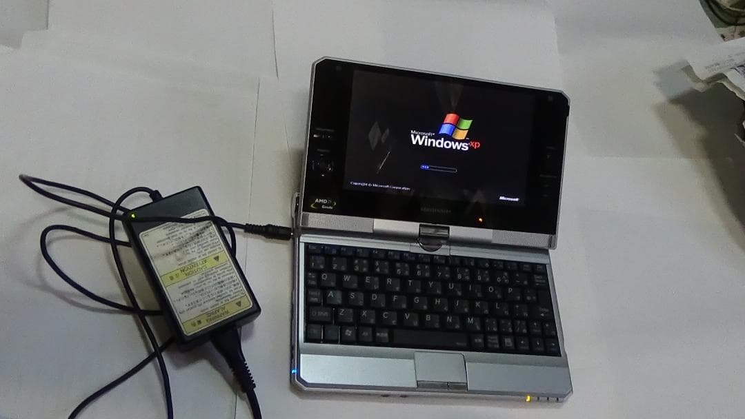 一応起動するが画面を閉じると音がする事もあるSA1F00ACアダプター無し