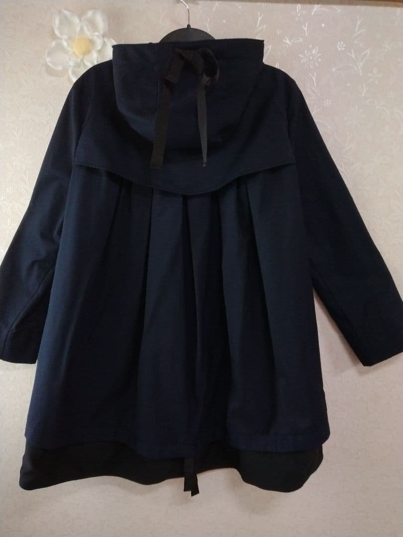 trois トロア　フード付きコート