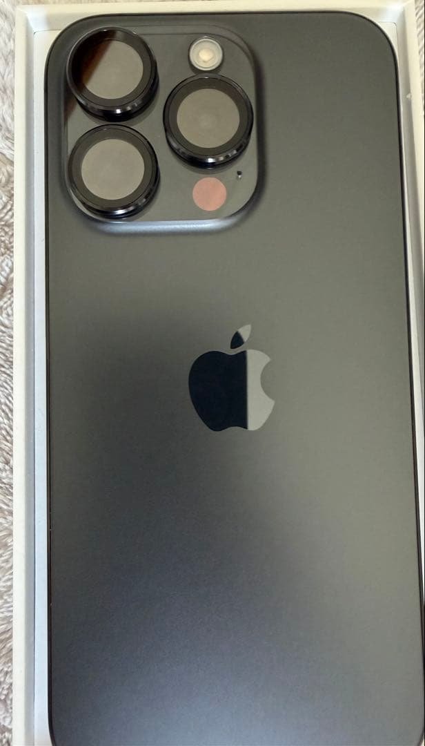 Apple iPhone 15pro ブラックチタニウム128GB