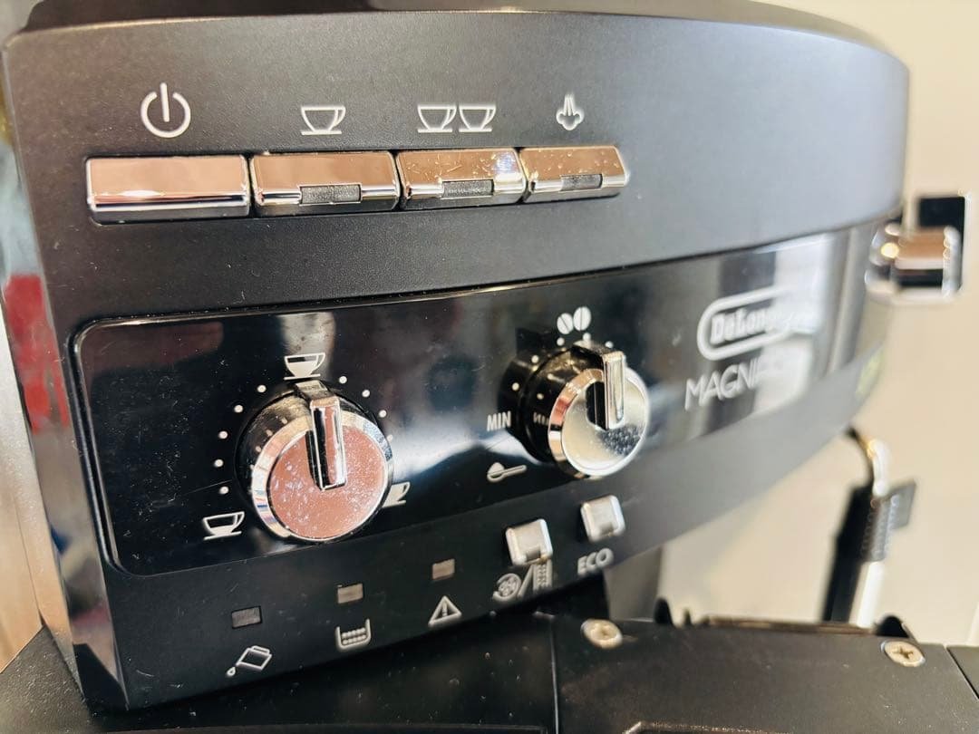 デロンギ 全自動コーヒーマシン ESAM03110B