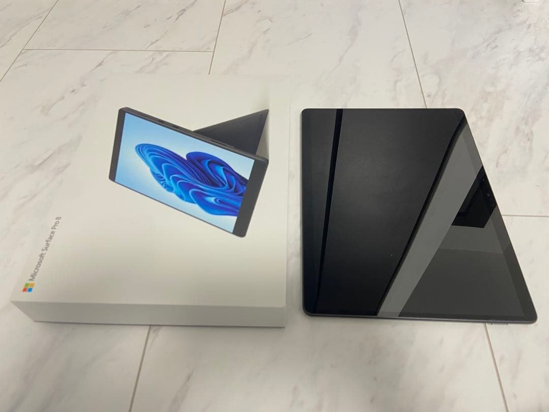 Windowsタブレット本体 Surface Pro8 Core i5 / 8GB / 256GB