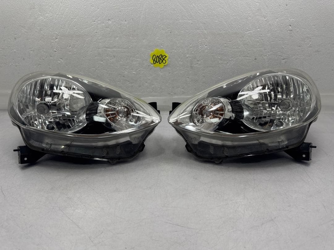 美品/破損無　マーチ　K13　後期型　ハロゲン　ヘッドライト　左右