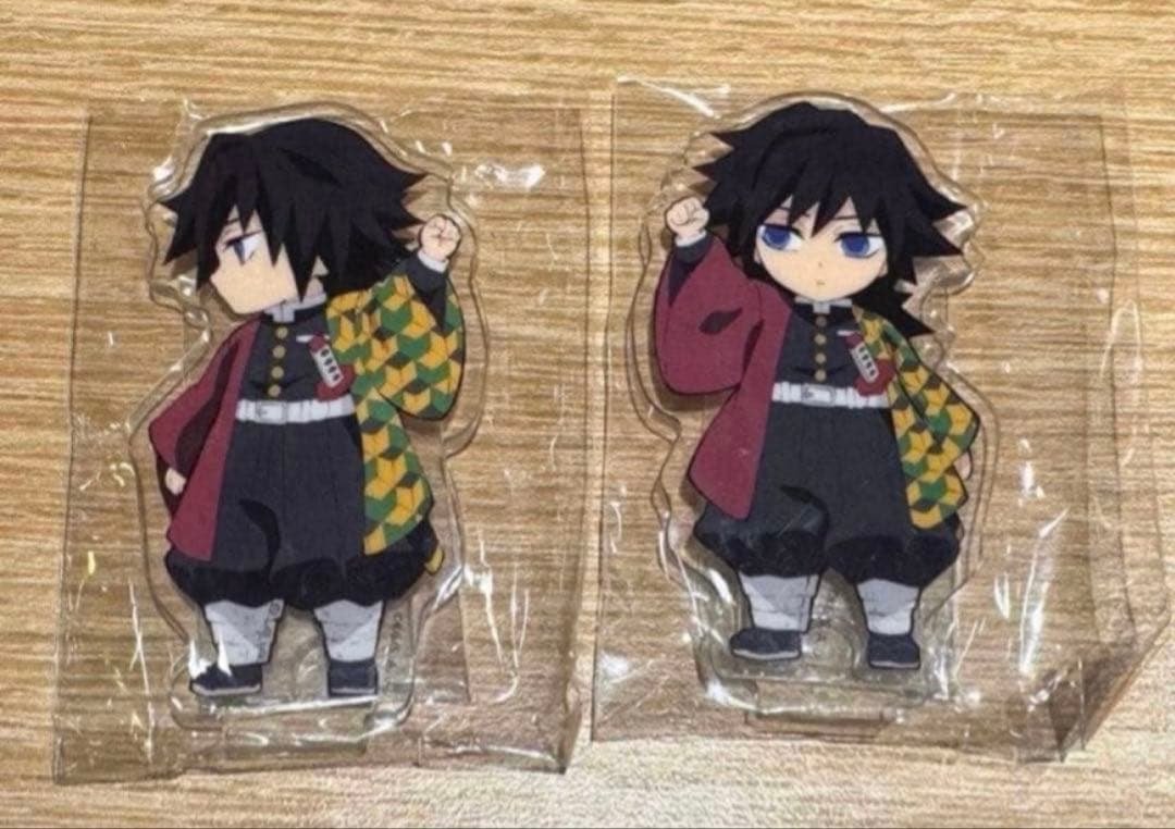 鬼滅の刃ufotable 繋がるランダムアクリルスタンド義勇左右セット